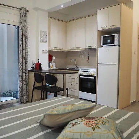 Lovely Studio With A Patio Apartment